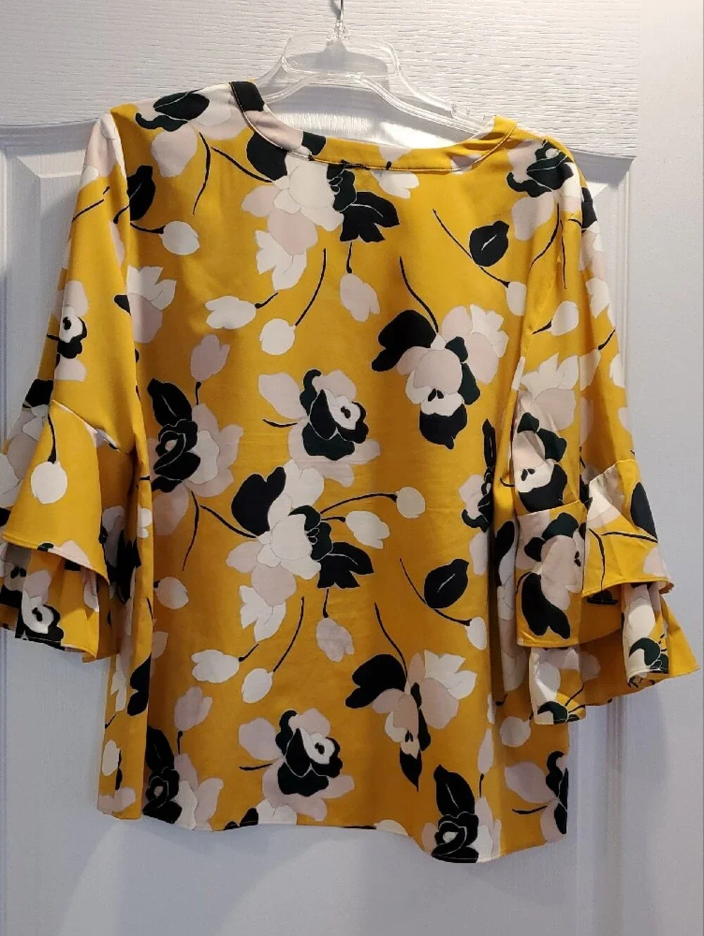 Ann Taylor Yellow Floral V-Neck Ruffle Sleeve Blouse